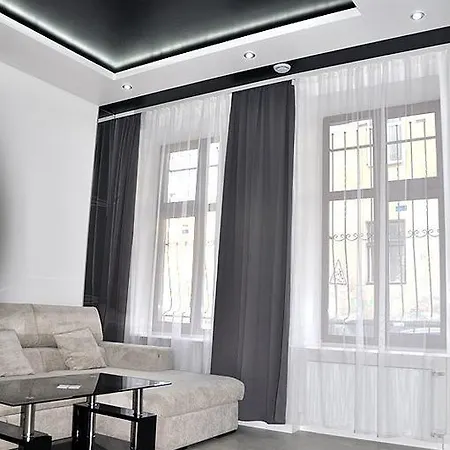 150 Metres To Ploscha Rynok