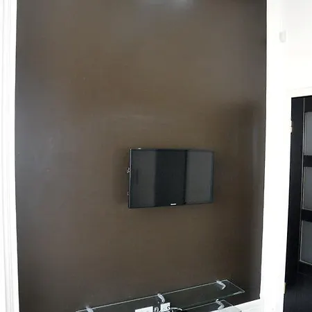 150 Metres To Ploscha Rynok